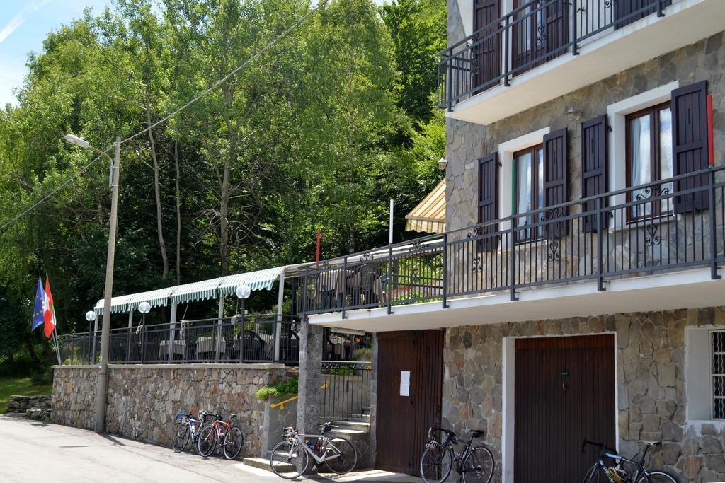 Albergo Diana Tronzano Lago Maggiore Dış mekan fotoğraf