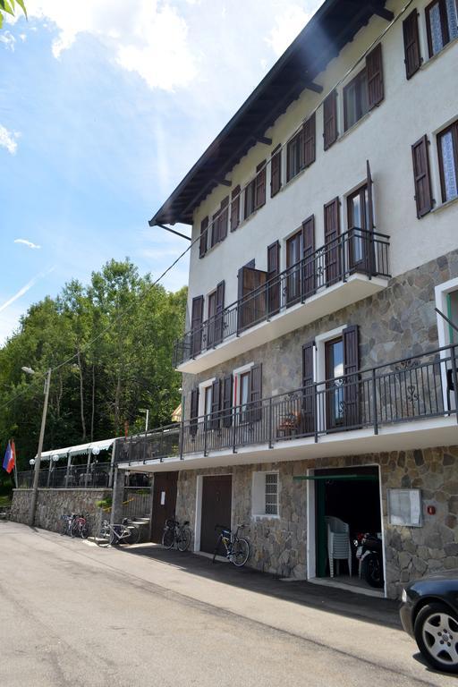 Albergo Diana Tronzano Lago Maggiore Dış mekan fotoğraf